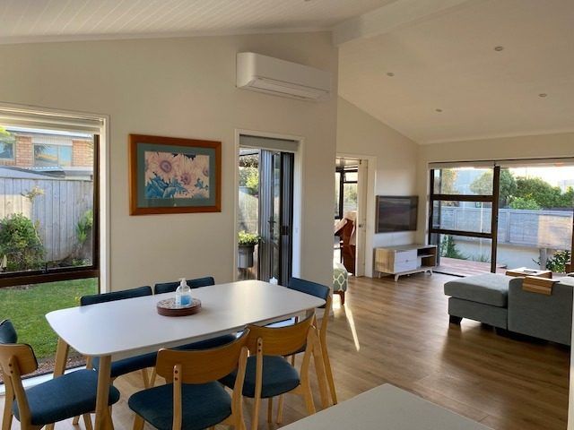  at 2/83 Bramley Drive, Farm Cove, Manukau City, Auckland