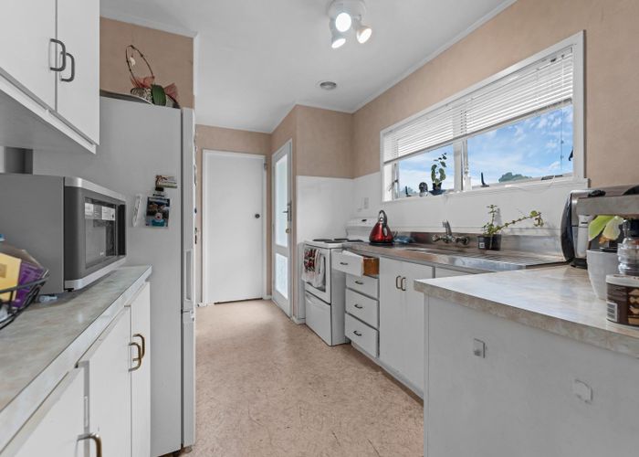  at 41 Paterson Avenue West, Pukekohe