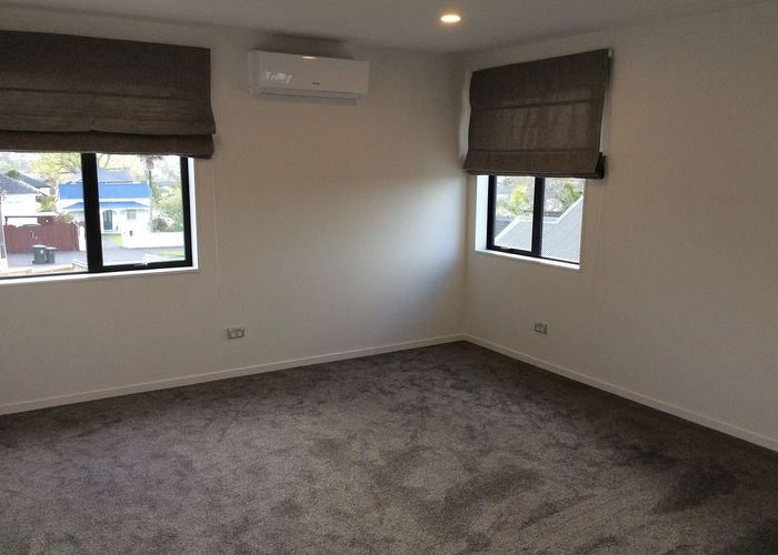  at 106 Taylor Street, Blockhouse Bay, Auckland