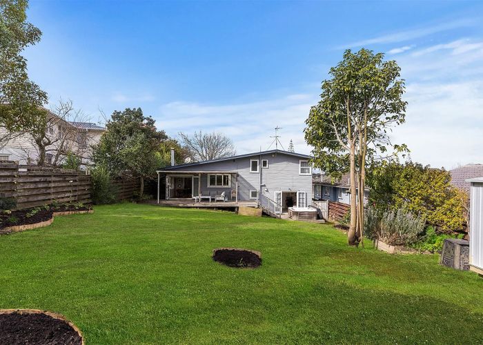  at 22 Juniper Road, Sunnynook, Auckland