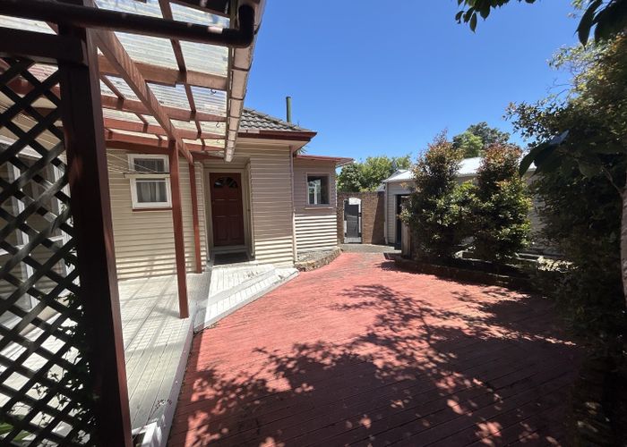  at 14 Savage Crescent, West End, Palmerston North, Manawatu / Whanganui