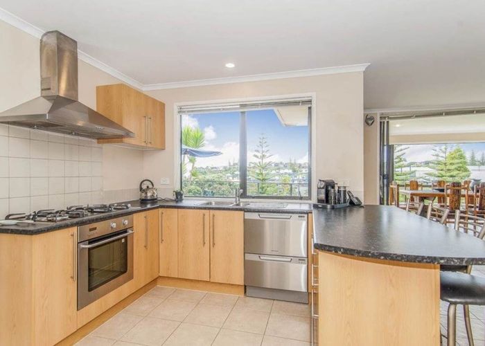  at 5 Tui Brae, Beachlands, Auckland