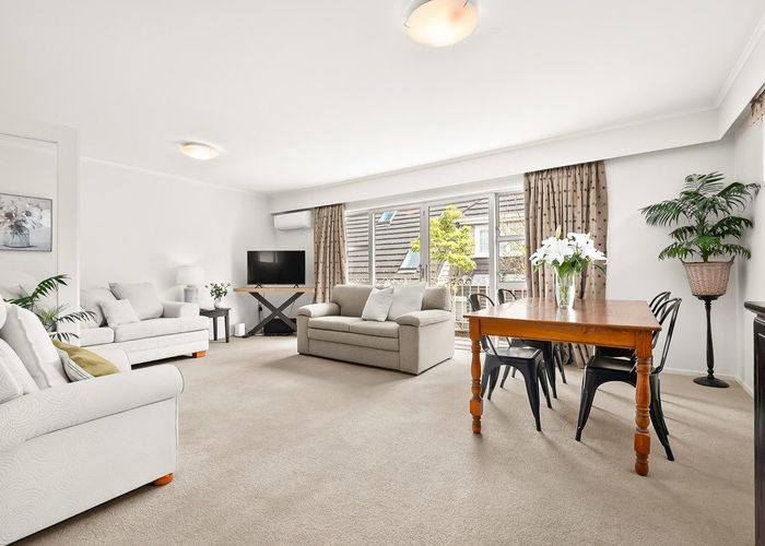  at 52b Queens Grove, Lower Hutt, Lower Hutt, Wellington