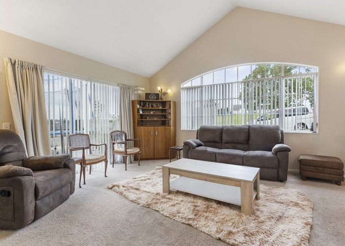  at 24 Corta Bella Place, Golflands, Manukau City, Auckland