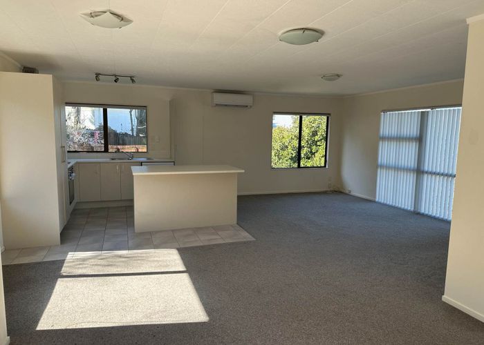  at 7 Amery Place, West Harbour, Waitakere City, Auckland