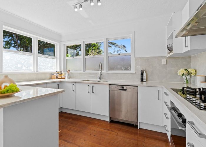  at 5 Totaravale Drive, Totara Vale, North Shore City, Auckland