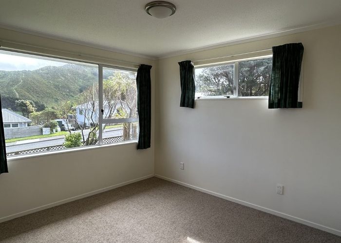  at 14 Frobisher St, Island Bay, Wellington, Wellington