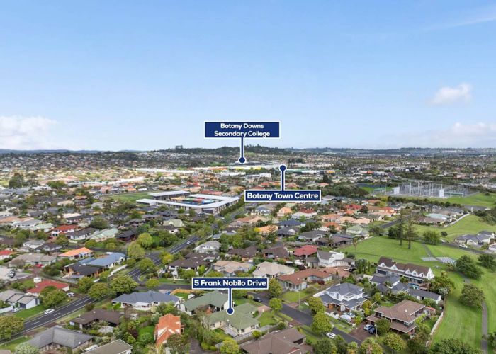  at 5 Frank Nobilo Drive, Golflands, Manukau City, Auckland