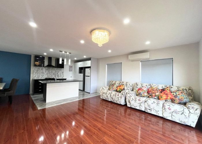  at 3/10 Lidcombe Place, Avondale, Auckland City, Auckland