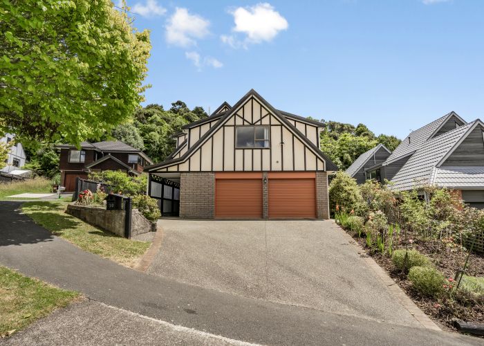  at 10 Pioneer Grove, Silverstream, Upper Hutt