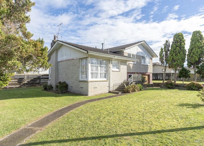  at 10 Sherwood Drive, Pukete, Hamilton