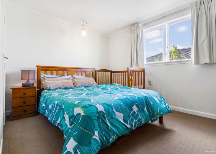  at 237 Sturges Road, Henderson, Auckland