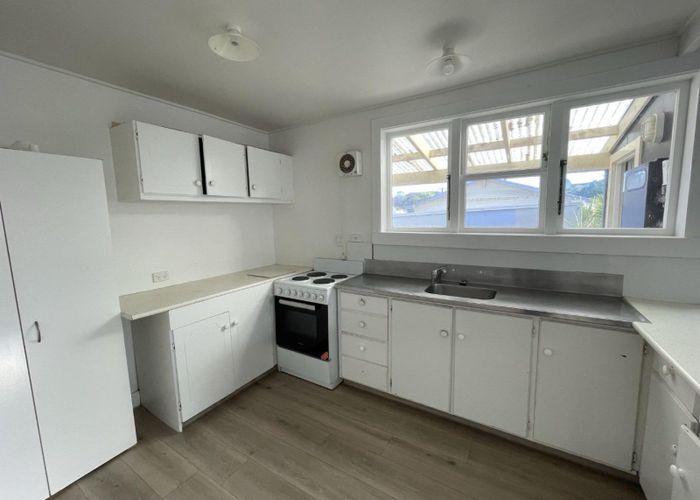  at 8A Murray Street, Aramoho, Whanganui, Manawatu / Whanganui