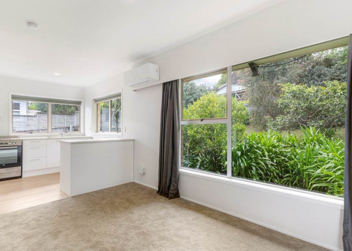  at 2/17 Lingfield Street, Glenfield, North Shore City, Auckland