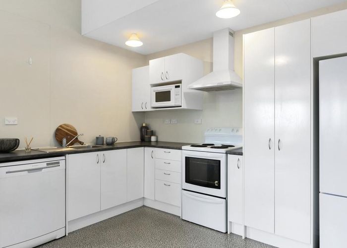  at 66 Gladstone Road, Dalmore, Dunedin, Otago