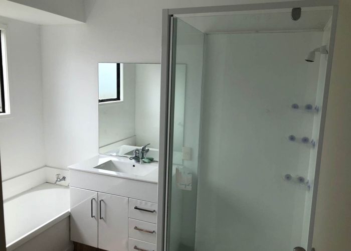  at 14 Rebecca Rise, Weymouth, Manukau City, Auckland