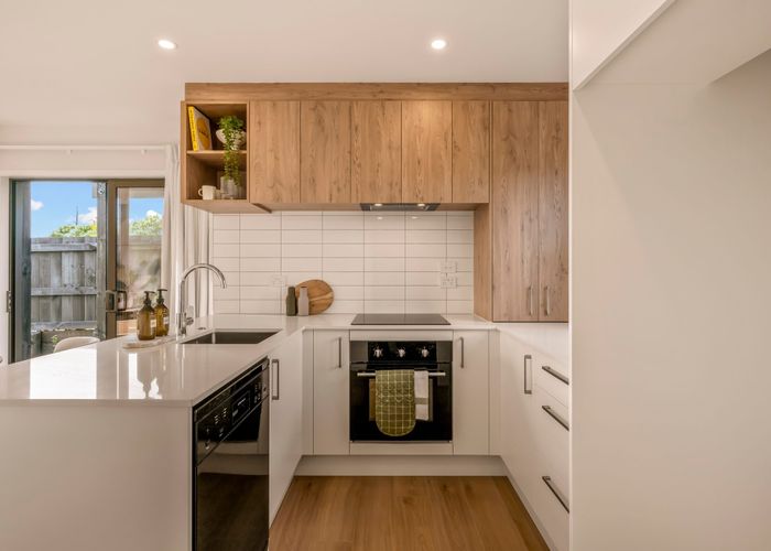  at 48 Moire Road, Massey, Waitakere City, Auckland