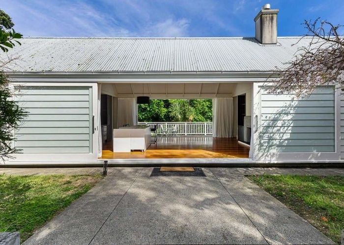  at 5A  Ringwood Street, Torbay, North Shore City, Auckland