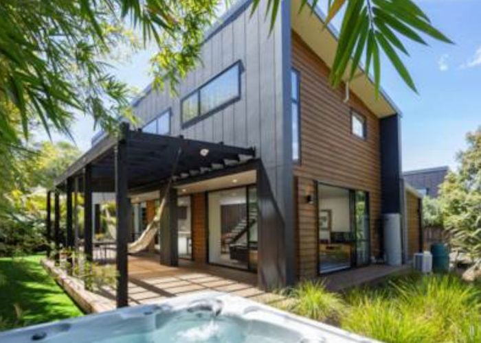  at 36 Shah Place, Glen Eden, Auckland