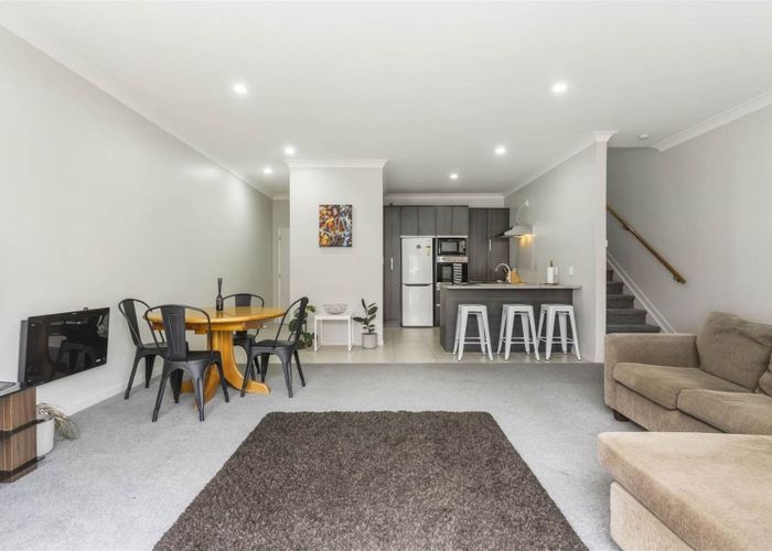  at 7/44 Carlos Drive, Flat Bush, Auckland