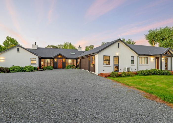  at 6 Orchard Lane, Amberley, Amberley