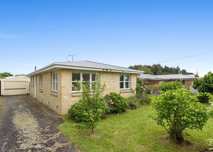  at 17 Beech Crescent, Hillcrest, Hamilton