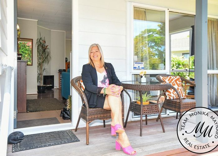  at 3 Rosemead Place, Randwick Park, Auckland