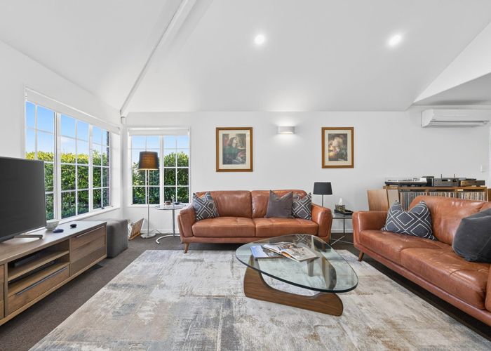  at 8B Emma Court, Northpark, Manukau City, Auckland