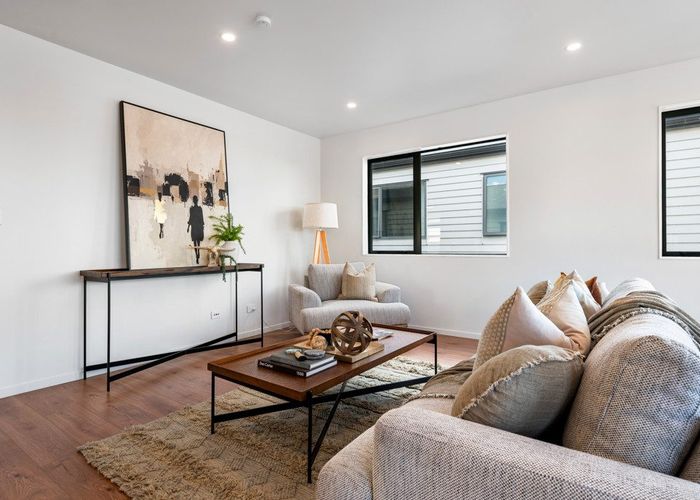  at 25 Baumea Rise, Westgate, Waitakere City, Auckland