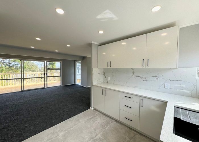  at 9 Woodhouse Place, West Harbour, Auckland