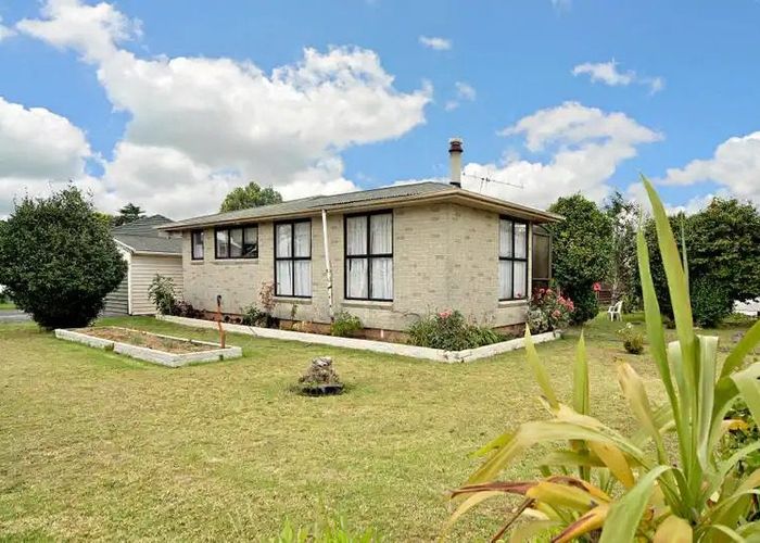  at 4 McCullough Avenue, Papatoetoe, Manukau City, Auckland