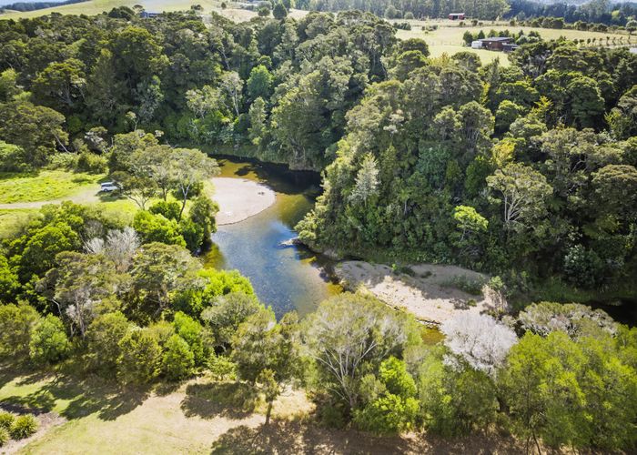  at 8 Admiralty Drive, Haruru