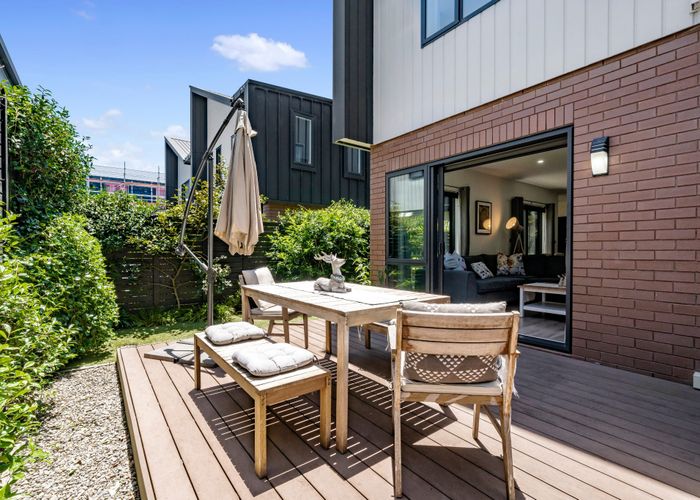  at 4 Windlass Street, Long Bay, Auckland