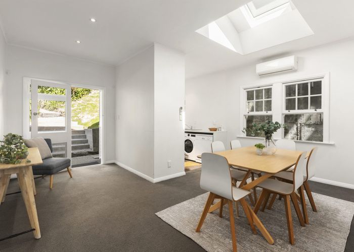  at 2/5 Grove Road, Kelburn, Wellington, Wellington