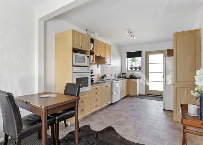  at 2/34 Brougham Street, Addington, Christchurch