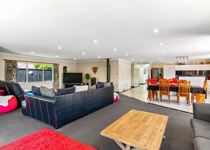  at 32 College Drive, Paraparaumu