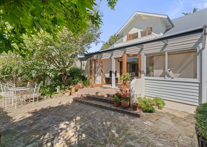  at 18 Fourth Avenue, Tauranga, Tauranga