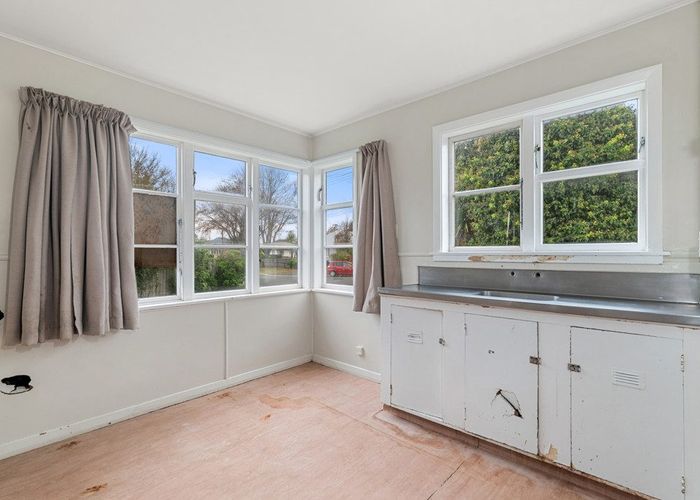  at 8 Lyall Place, Bryndwr, Christchurch City, Canterbury
