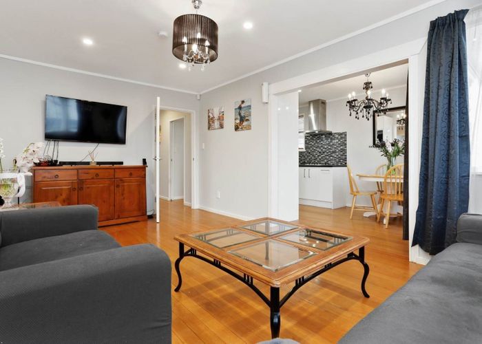  at 6 Te KOA Road, Panmure, Auckland City, Auckland