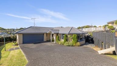  at 24 Piper Place, Goodwood Heights, Auckland