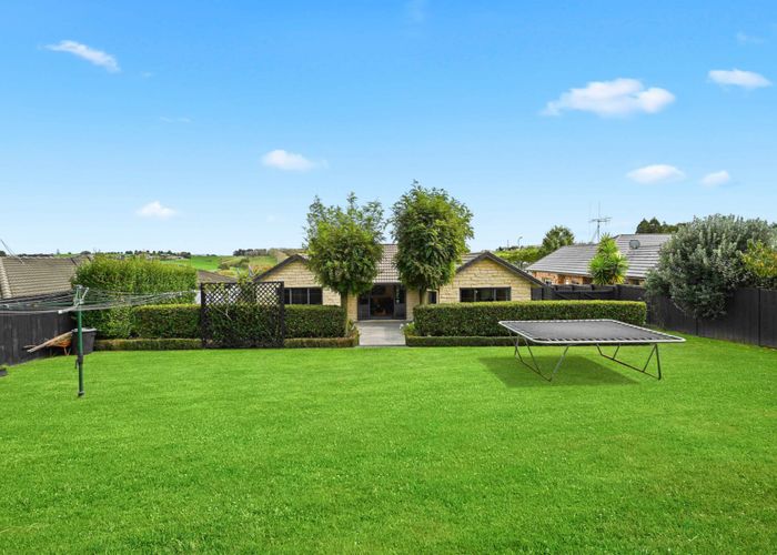  at 3 Palm Grove Drive, Western Heights, Hamilton