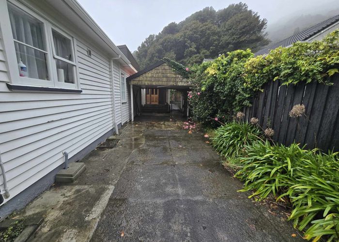  at 204a White lines east, Waiwhetu, Lower Hutt, Wellington