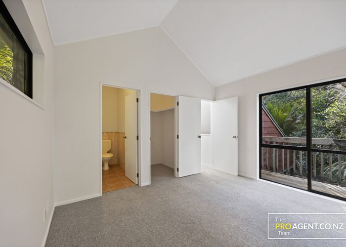  at 95 Laingholm Drive, Laingholm, Waitakere City, Auckland
