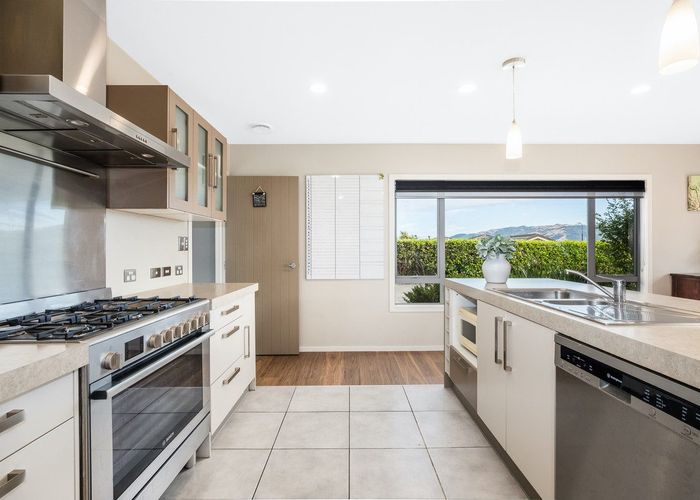  at 11 Nelson Avenue, Aotea, Porirua