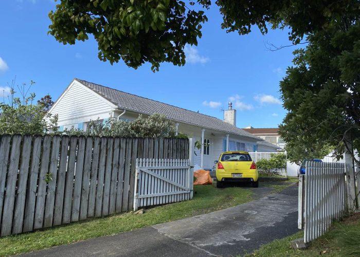  at 3 Stanniland Street, Sunnyhills, Auckland