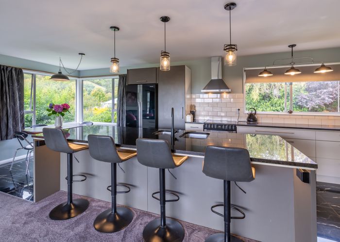  at 7 Dalefield Drive, Cashmere, Christchurch