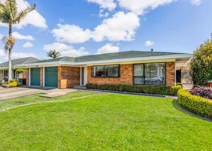  at 3 Zenith Place, Conifer Grove, Takanini