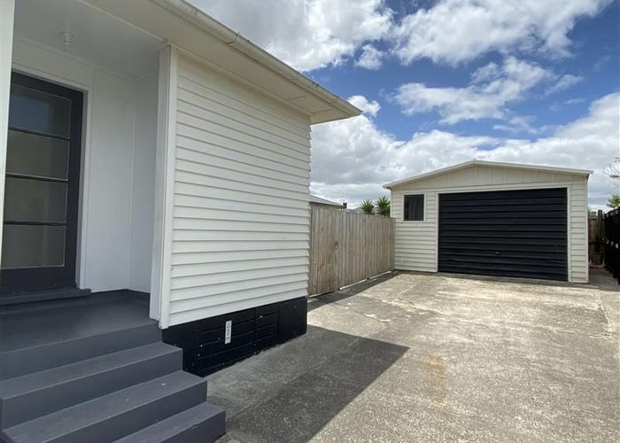  at 105 Porchester Road, Papakura, Papakura