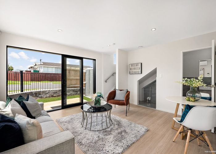  at 1/47 Hokianga Street, Mangere East, Auckland