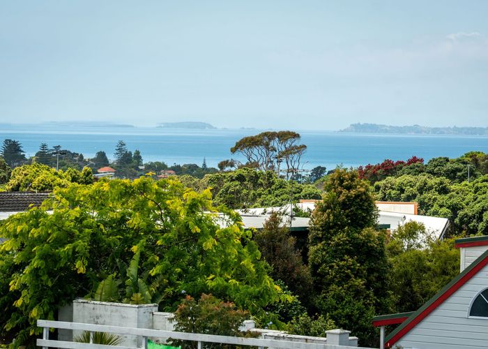  at Lot 1/880 East Coast Road, Browns Bay, North Shore City, Auckland